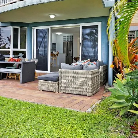 Luxury Beach Front Apartment Urangan Exterior photo